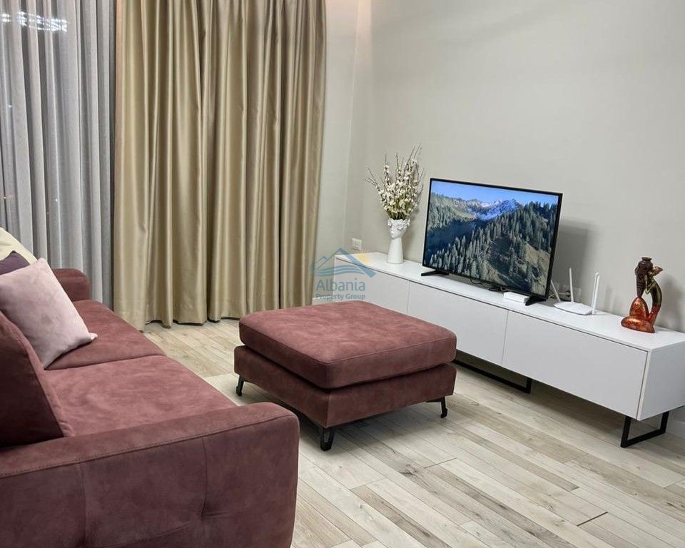 Immobili In Affitto In Albania A Valona, ​​Città